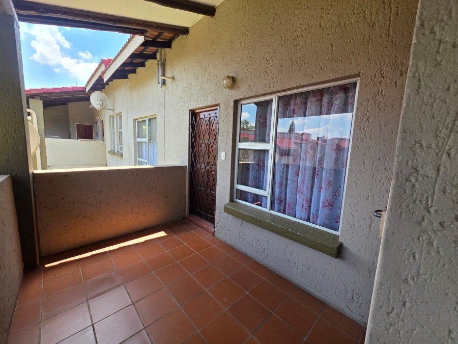 To Let 2 Bedroom Property for Rent in Vaalpark Free State